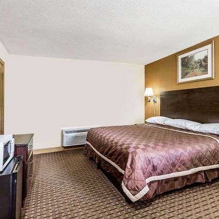 Knights Inn Glen Allen Esterno foto